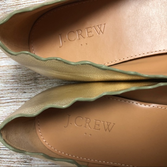 J Crew Metallic Gold Scalloped Ballet Flats 8.5 - Picture 7 of 11